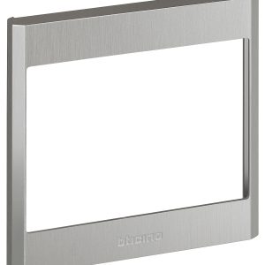 bt 345201 web r.jpg