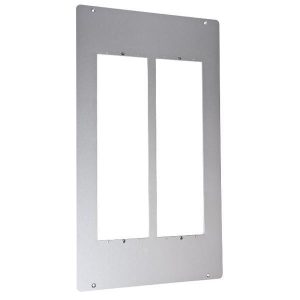 tg 0e5204 web r.jpg